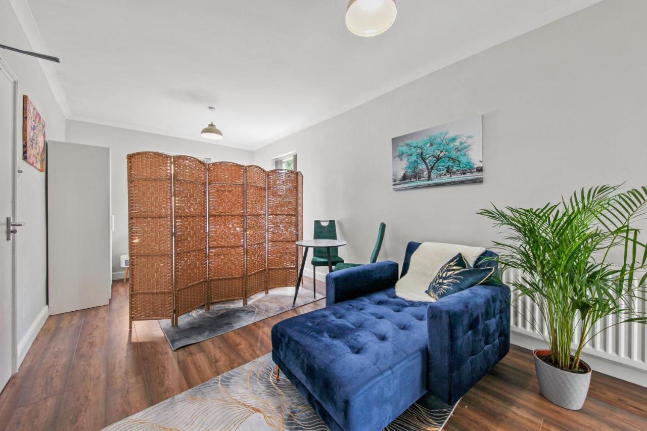 Stunning Studio Flat With Free On-Street Parking! Plumstead  Esterno foto