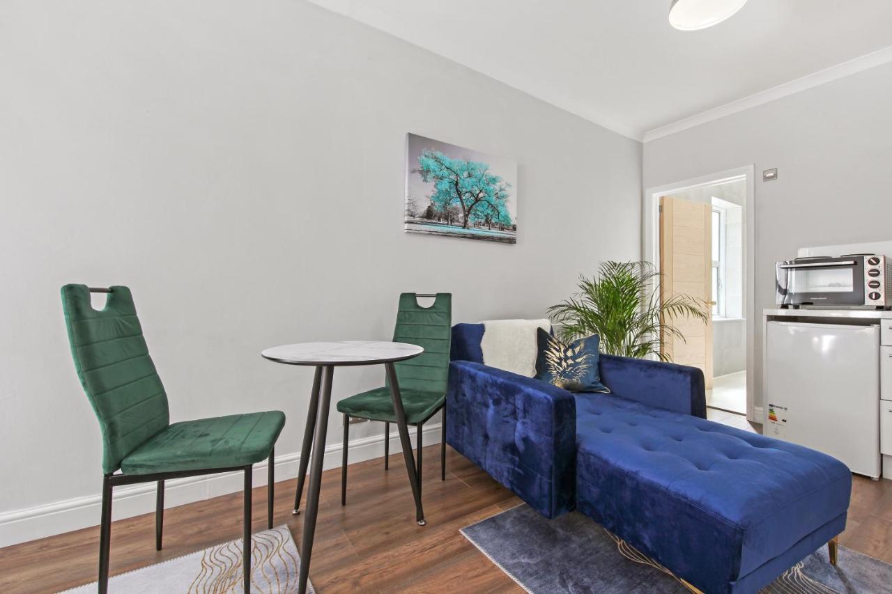 Stunning Studio Flat With Free On-Street Parking! Plumstead  Esterno foto