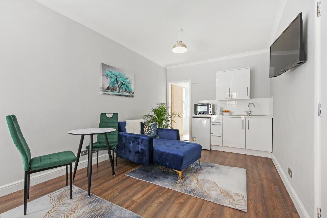 Stunning Studio Flat With Free On-Street Parking! Plumstead  Esterno foto