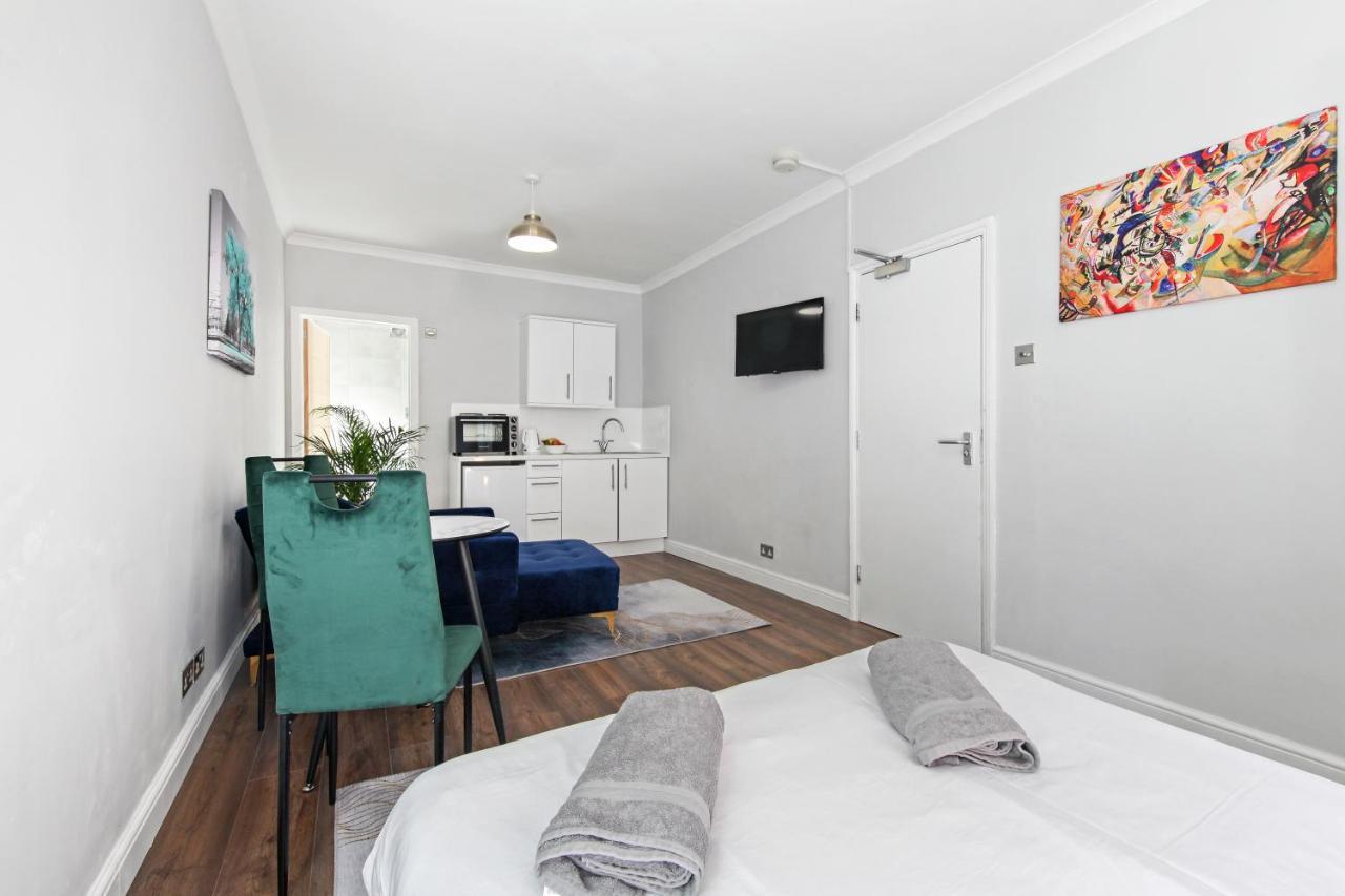 Stunning Studio Flat With Free On-Street Parking! Plumstead  Esterno foto
